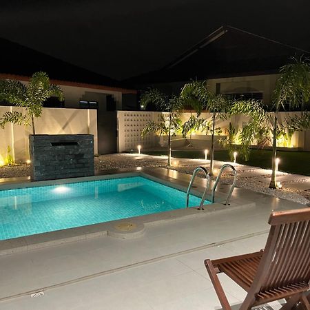 Home In Terengganu With Private Pool Kuala Terengganu Exterior foto